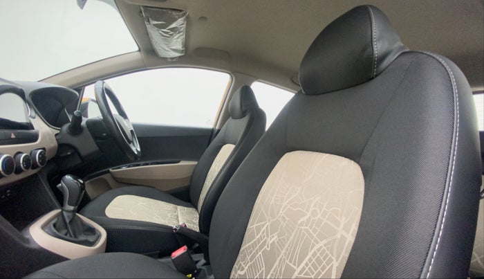 2015 Hyundai Grand i10 ASTA AT 1.2 KAPPA VTVT, Petrol, Automatic, 29,390 km, Right Side Front Door Cabin