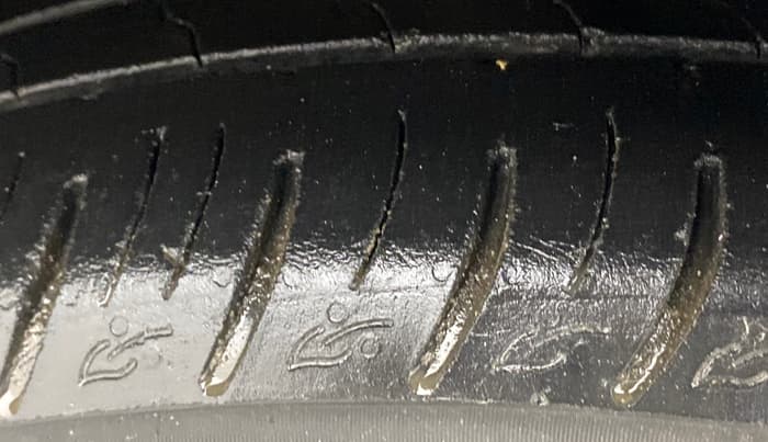 2022 KIA SELTOS GTX PLUS AT 1.5 DIESEL, Diesel, Automatic, 1,10,396 km, Left Front Tyre Tread