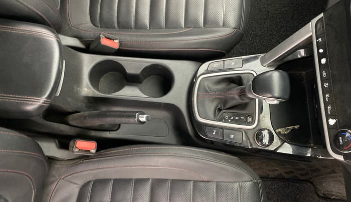 2022 KIA SELTOS GTX PLUS AT 1.5 DIESEL, Diesel, Automatic, 1,10,396 km, Gear Lever