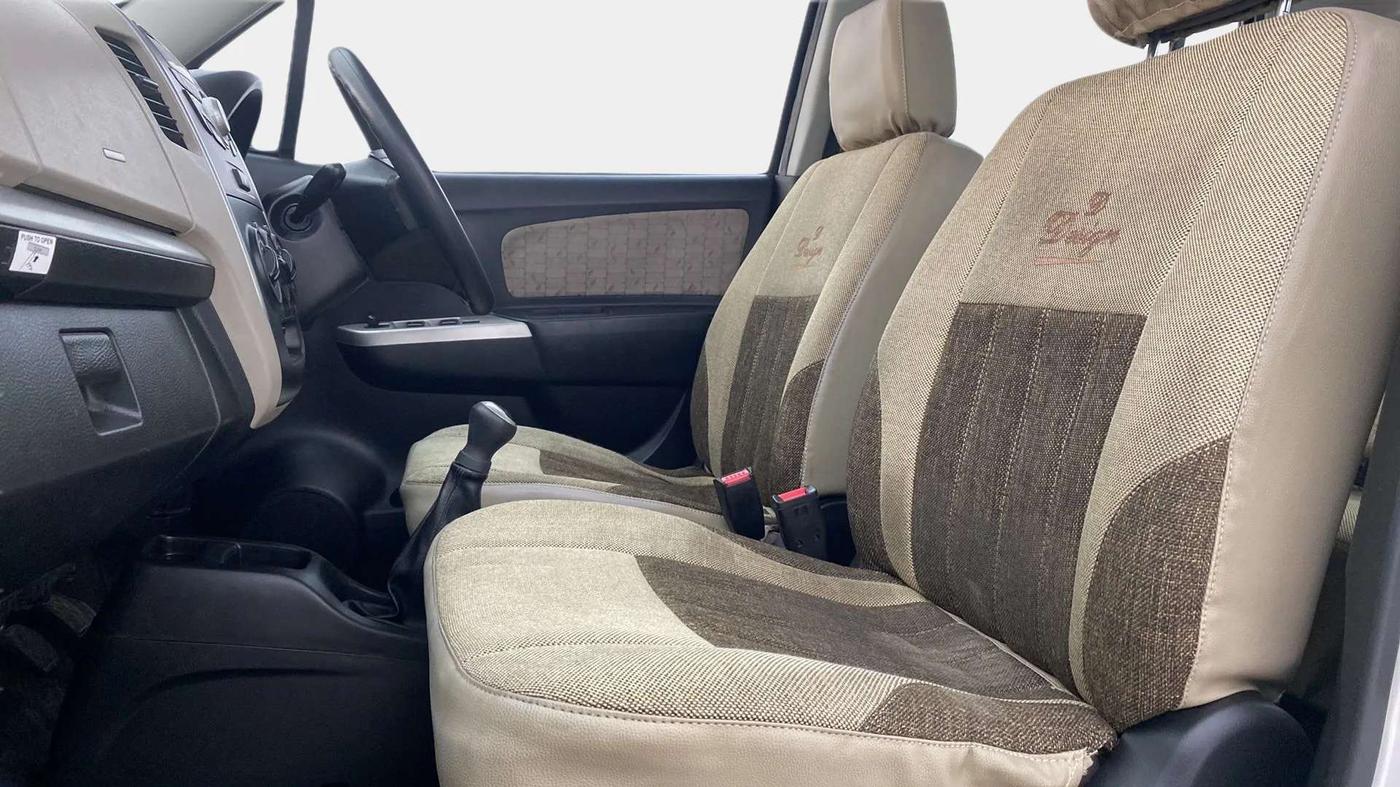 2015 Maruti Wagon R 1.0 VXI, Petrol, Manual, 62,620 km, Right Side Front Door Cabin