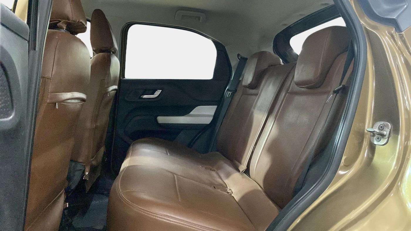 2022 Tata PUNCH CREATIVE  AMT, Petrol, Automatic, 31,856 km, Right Side Rear Door Cabin
