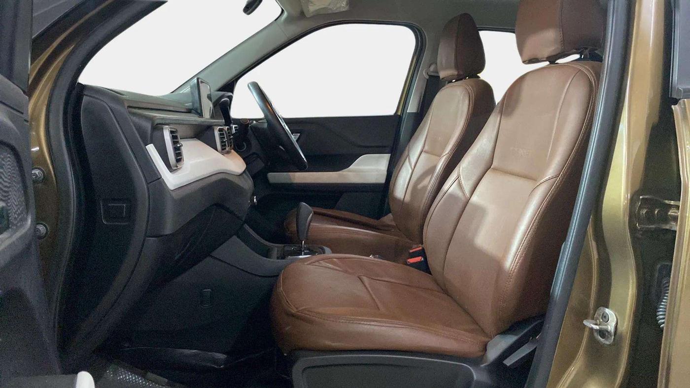 2022 Tata PUNCH CREATIVE  AMT, Petrol, Automatic, 31,856 km, Right Side Front Door Cabin