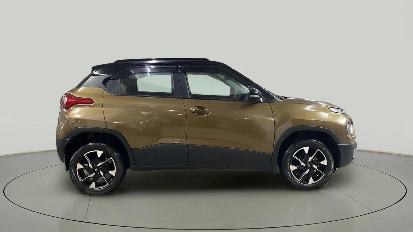 2022 Tata PUNCH CREATIVE  AMT, Petrol, Automatic, 31,856 km, Right Side View