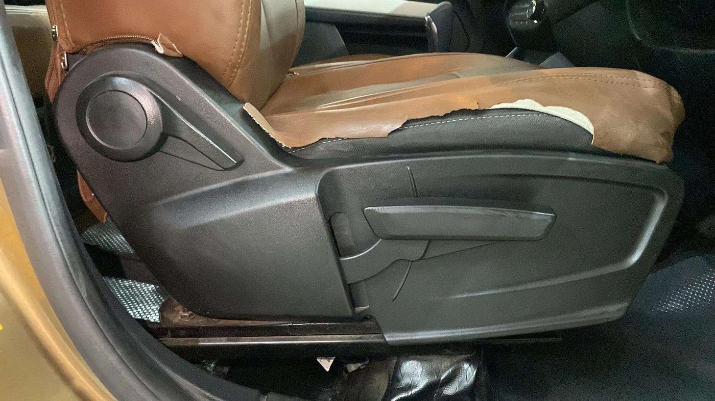 2022 Tata PUNCH CREATIVE  AMT, Petrol, Automatic, 31,856 km, Driver Side Adjustment Panel