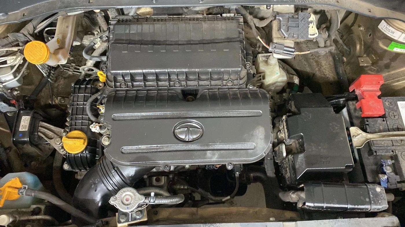 2022 Tata PUNCH CREATIVE  AMT, Petrol, Automatic, 31,856 km, Open Bonet