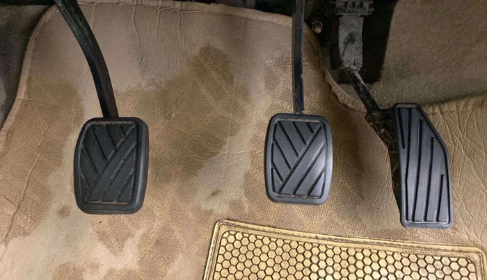 2019 Maruti Dzire LDI, Diesel, Manual, 81,319 km, Pedals