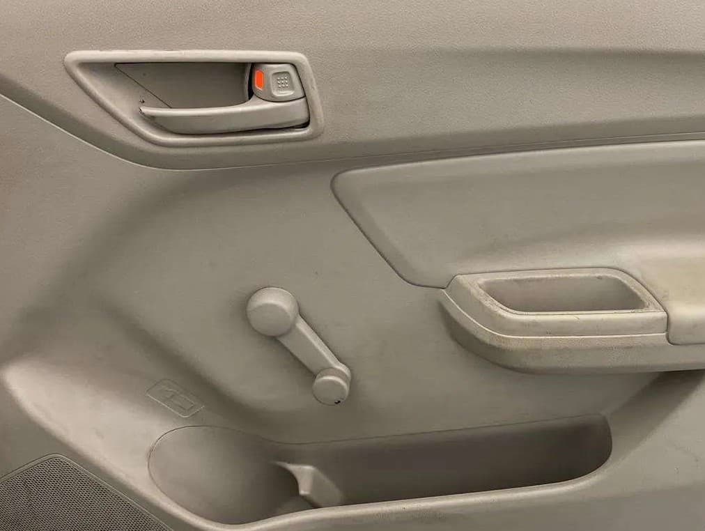 2019 Maruti Dzire LDI, Diesel, Manual, 81,319 km, Driver Side Door Panels Control