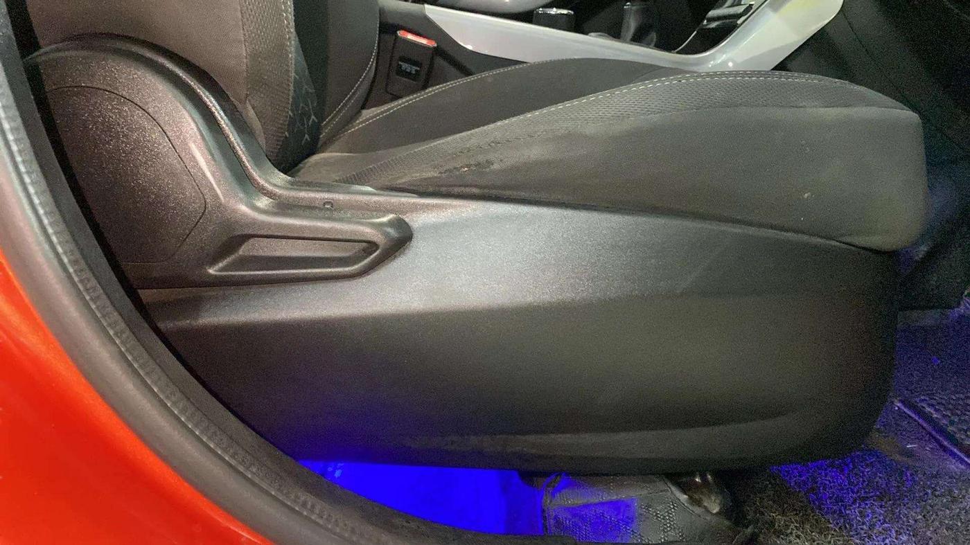 2020 Tata NEXON XM PETROL, Petrol, Manual, 74,571 km, Driver Side Adjustment Panel