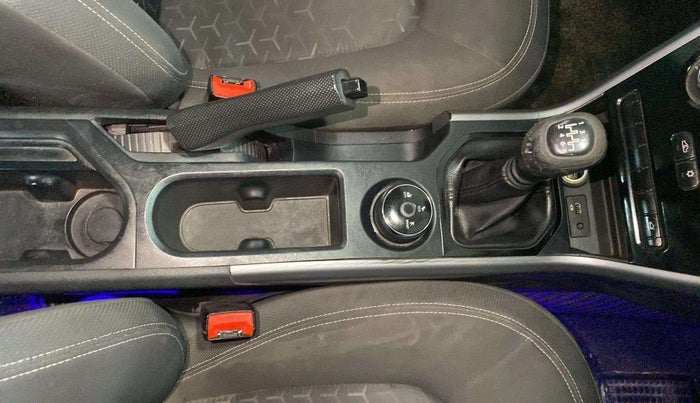 2020 Tata NEXON XM PETROL, Petrol, Manual, 74,571 km, Gear Lever
