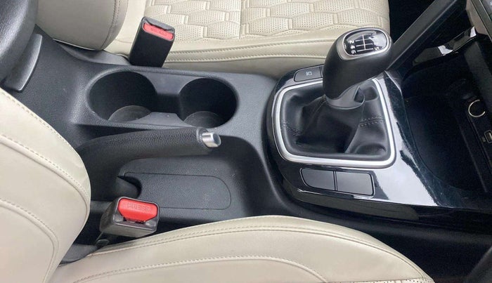 2019 KIA SELTOS HTX 1.5 PETROL, Petrol, Manual, 32,711 km, Gear Lever