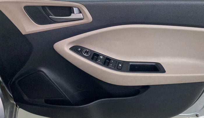 2019 Hyundai Elite i20 SPORTZ PLUS 1.2, Petrol, Manual, 26,396 km, Driver Side Door Panels Control
