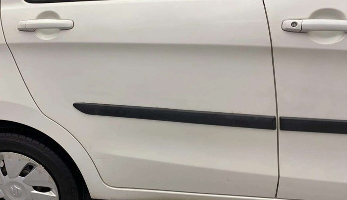 2014 Maruti Celerio VXI AMT, Petrol, Automatic, 37,229 km, Right rear door - Minor scratches