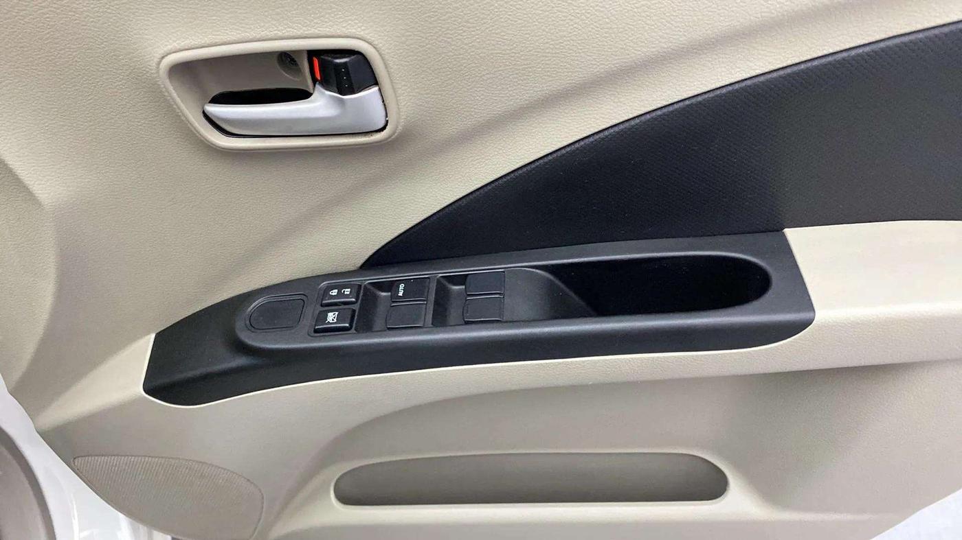 2014 Maruti Celerio VXI AMT, Petrol, Automatic, 37,229 km, Driver Side Door Panels Control