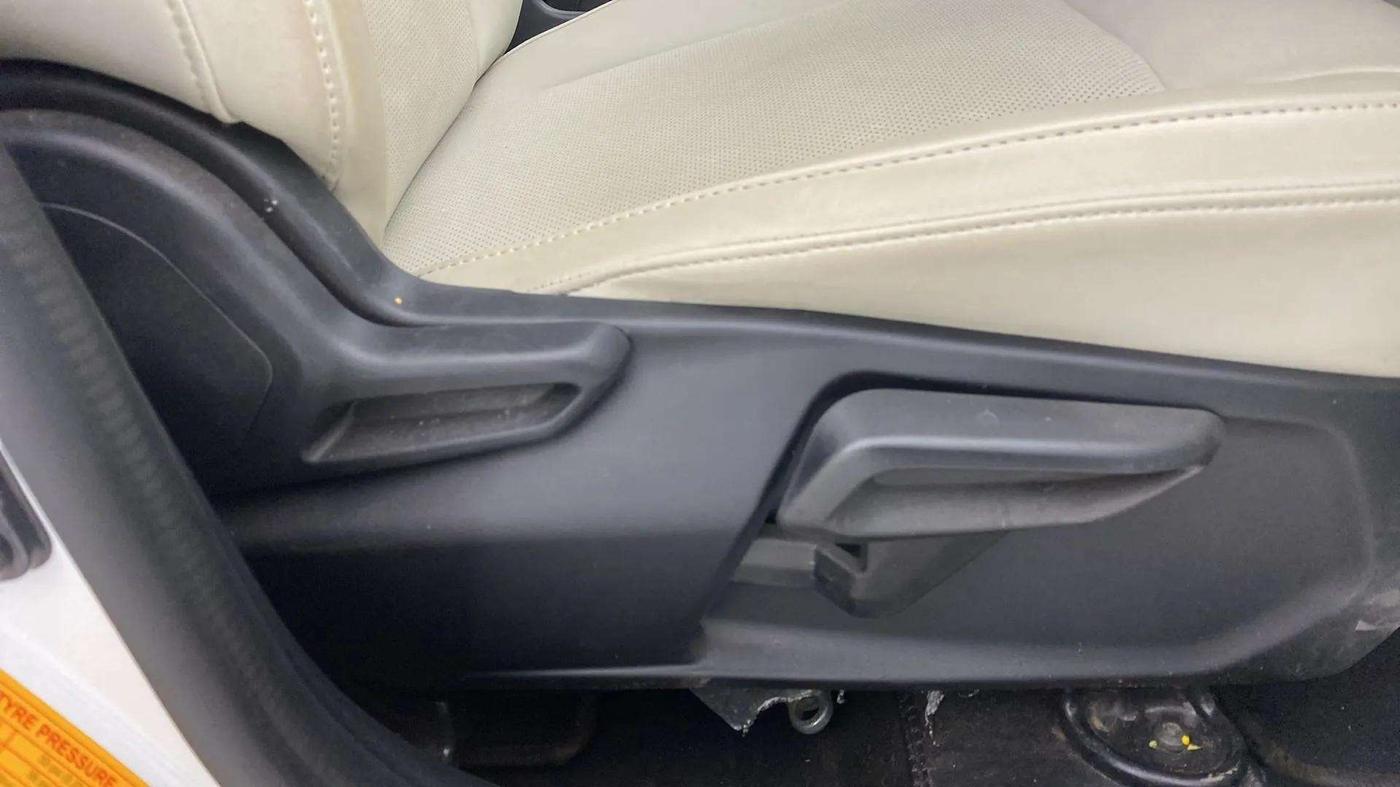2024 Tata TIGOR XZ PLUS CNG, CNG, Manual, 7,989 km, Driver Side Adjustment Panel