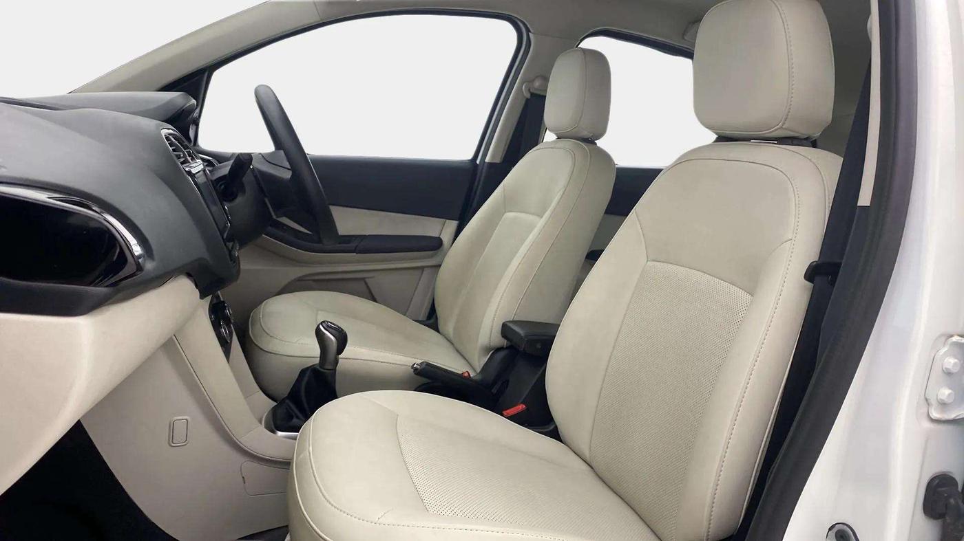 2024 Tata TIGOR XZ PLUS CNG, CNG, Manual, 7,989 km, Right Side Front Door Cabin