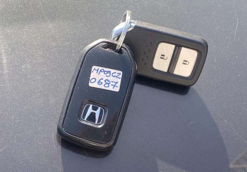 2018 Honda WR-V 1.5L I-DTEC VX MT, Diesel, Manual, 76,413 km, Key Close Up