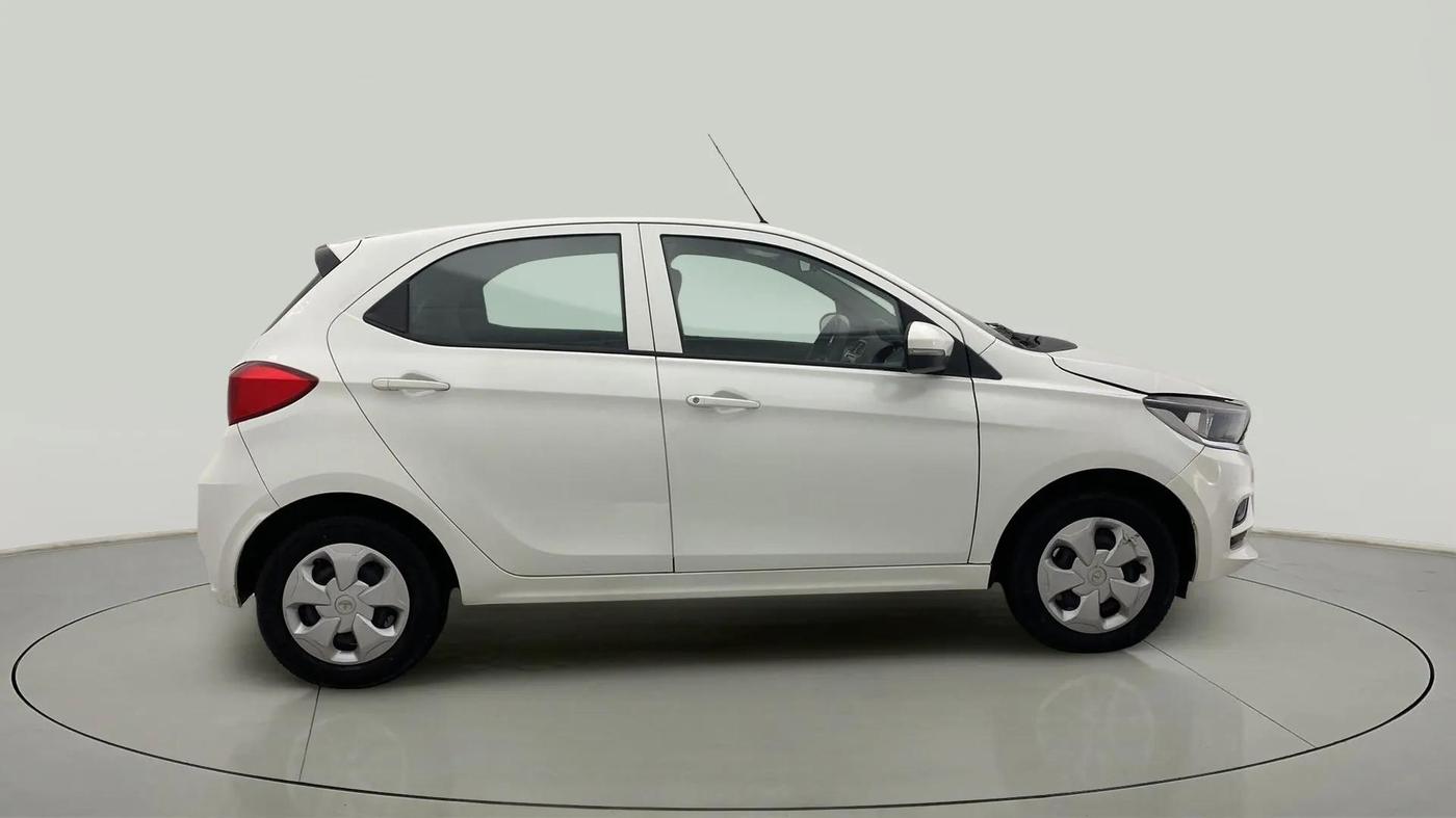 2020 Tata Tiago XT PETROL, Petrol, Manual, 21,814 km, Right Side View