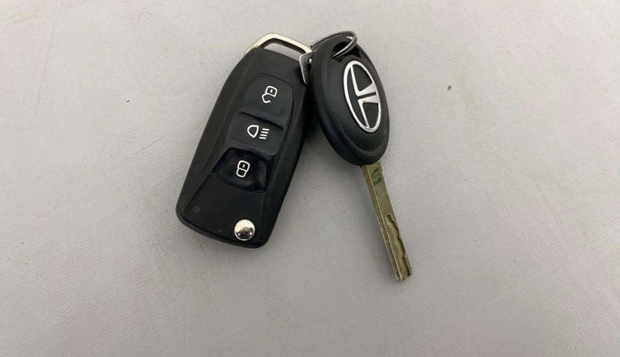 2020 Tata Tiago XT PETROL, Petrol, Manual, 21,814 km, Key Close Up