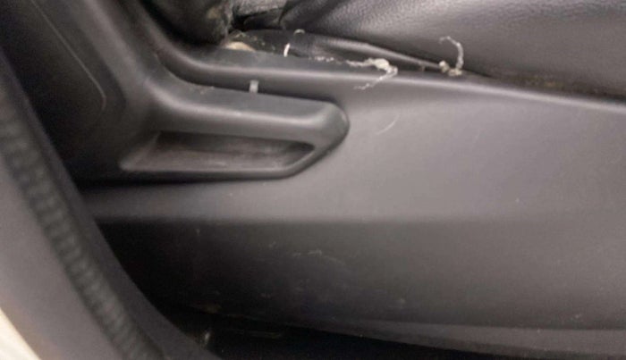 2020 Tata Tiago XT PETROL, Petrol, Manual, 21,814 km, Driver Side Adjustment Panel