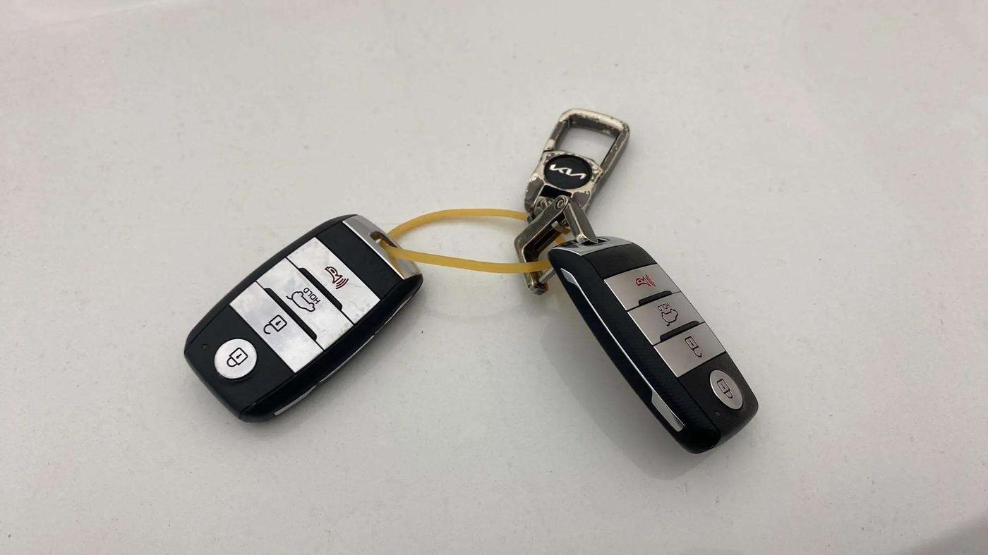 2020 KIA SELTOS GTX 1.4 PETROL, Petrol, Manual, 61,585 km, Key Close Up