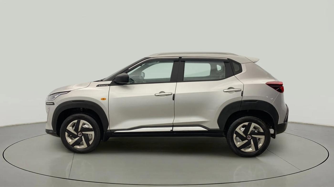 2022 Nissan MAGNITE XE, Petrol, Manual, 13,324 km, Left Side