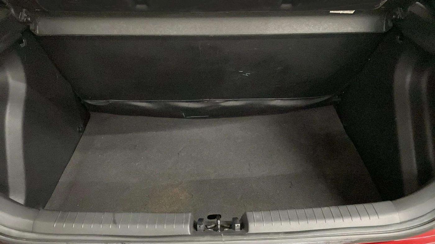 2018 Hyundai Elite i20 ASTA 1.2  CVT, Petrol, Automatic, 30,798 km, Boot Inside