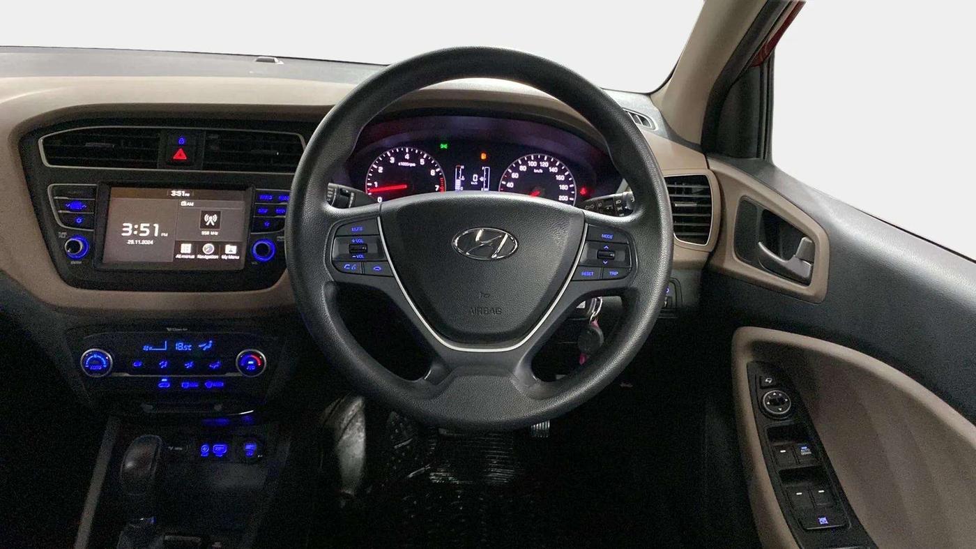 2018 Hyundai Elite i20 ASTA 1.2  CVT, Petrol, Automatic, 30,798 km, Steering Wheel Close Up