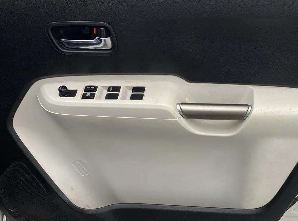 2017 Maruti IGNIS DELTA 1.2, Petrol, Manual, 77,090 km, Driver Side Door Panels Control
