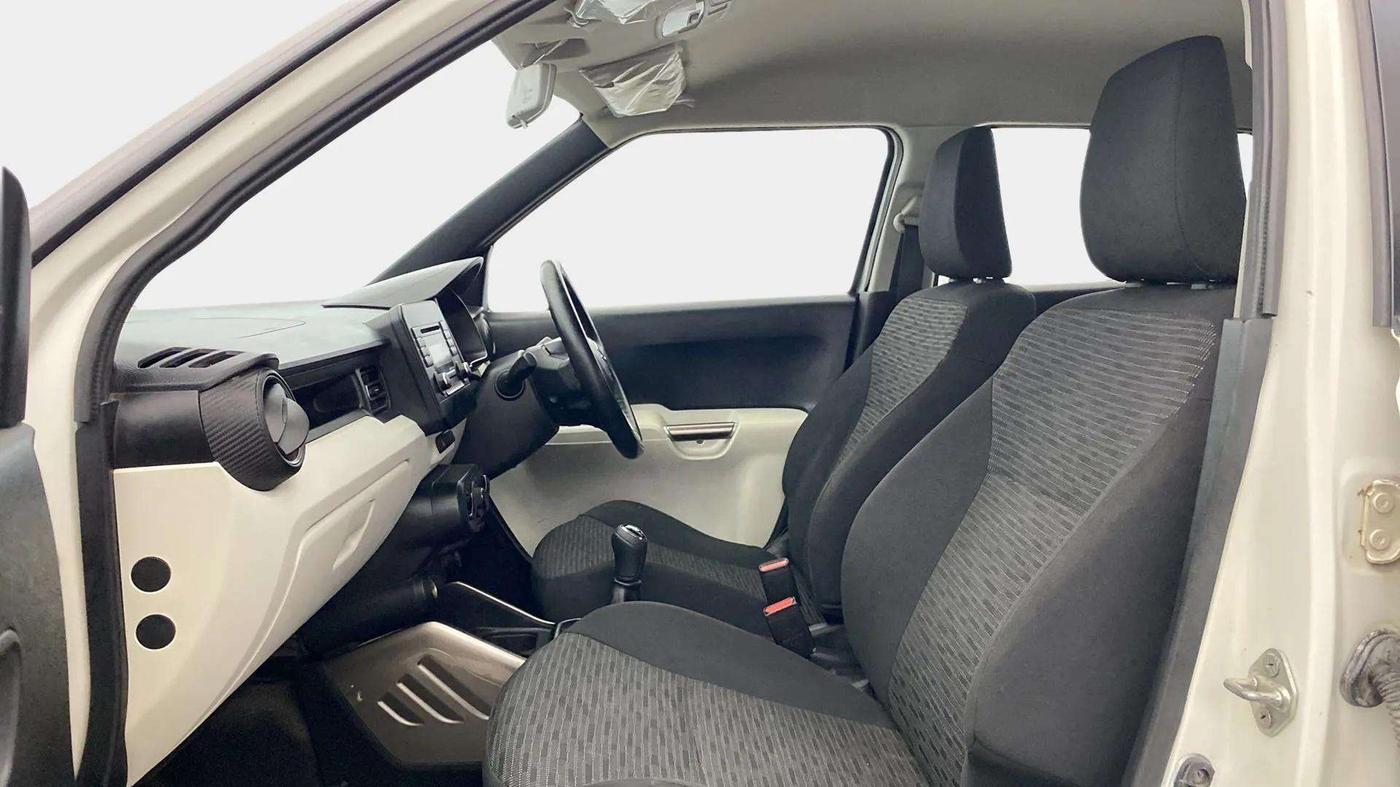 2017 Maruti IGNIS DELTA 1.2, Petrol, Manual, 77,090 km, Right Side Front Door Cabin