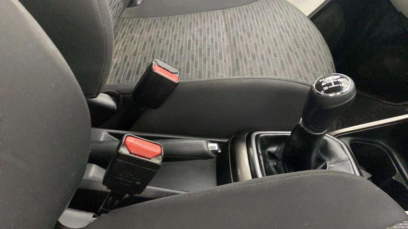 2017 Maruti IGNIS DELTA 1.2, Petrol, Manual, 77,090 km, Gear Lever