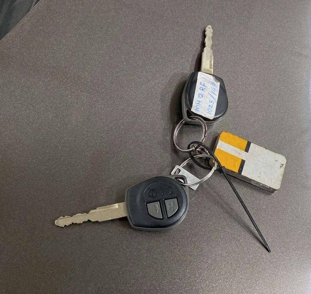 2018 Maruti Dzire VXI, Petrol, Manual, 22,152 km, Key Close Up