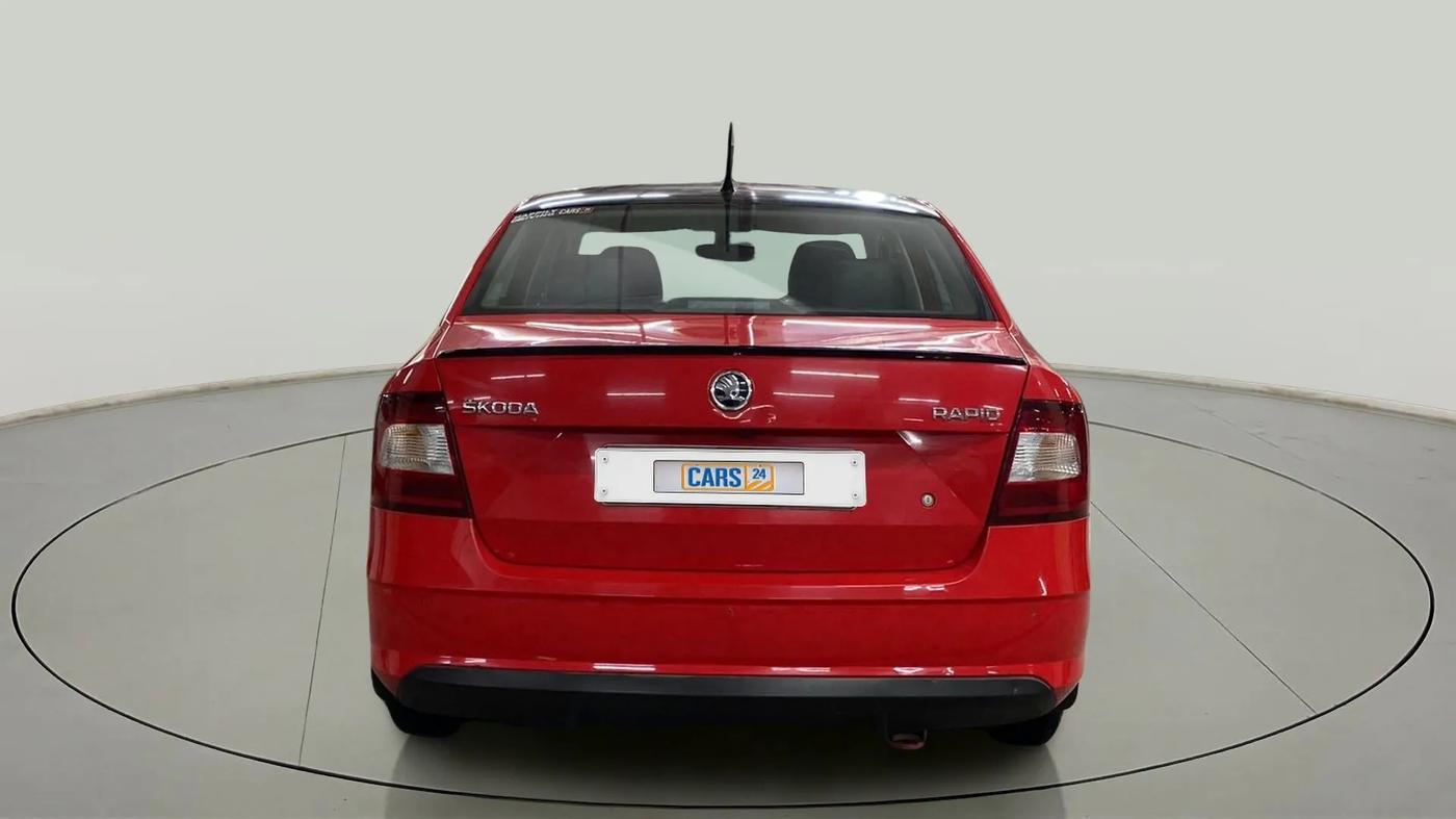 2019 Skoda Rapid STYLE 1.6 MPI AT, Petrol, Automatic, 31,381 km, Back/Rear