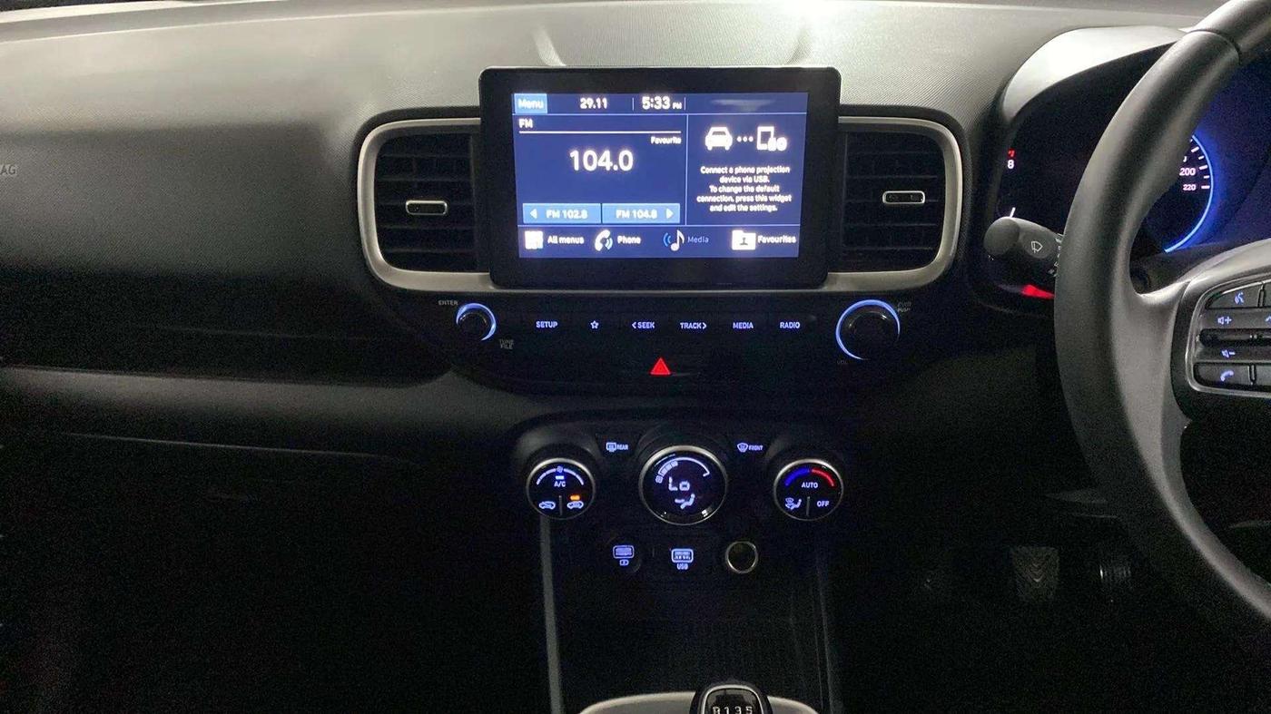 2019 Hyundai VENUE SX 1.0 TURBO, Petrol, Manual, 28,247 km, Air Conditioner