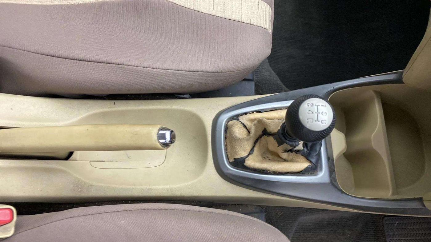 2013 Honda City 1.5L I-VTEC S MT, Petrol, Manual, 98,901 km, Gear Lever