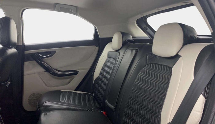 2022 Tata NEXON XZA PLUS SUNROOF DUAL TONE PETROL, Petrol, Automatic, 20,373 km, Right Side Rear Door Cabin