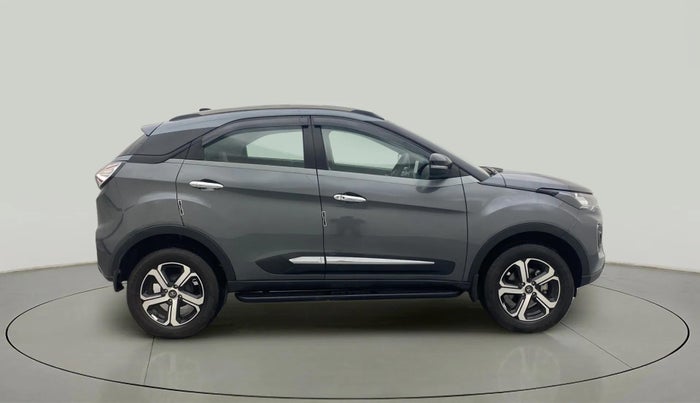 2022 Tata NEXON XZA PLUS SUNROOF DUAL TONE PETROL, Petrol, Automatic, 20,373 km, Right Side View