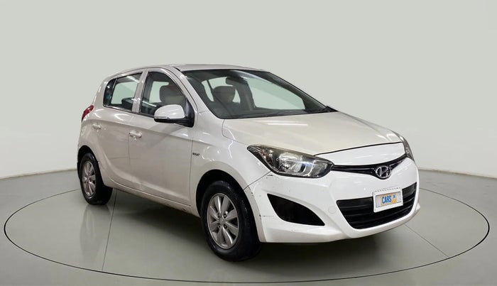 2013 Hyundai i20 SPORTZ 1.2, Petrol, Manual, 68,003 km, Right Front Diagonal