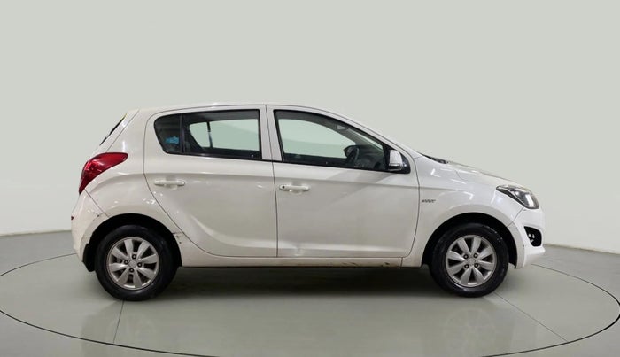 2013 Hyundai i20 SPORTZ 1.2, Petrol, Manual, 68,003 km, Right Side View