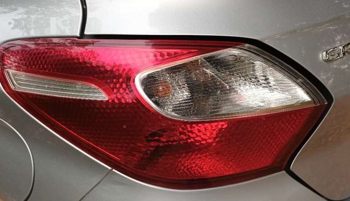 2021 Hyundai GRAND I10 NIOS SPORTZ AMT 1.2 KAPPA VTVT, Petrol, Automatic, 28,497 km, Left tail light - Minor scratches