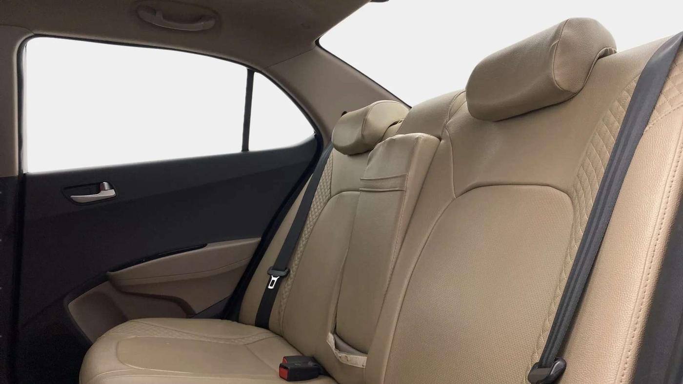 2019 Hyundai Xcent SX 1.2, Petrol, Manual, 60,731 km, Right Side Rear Door Cabin