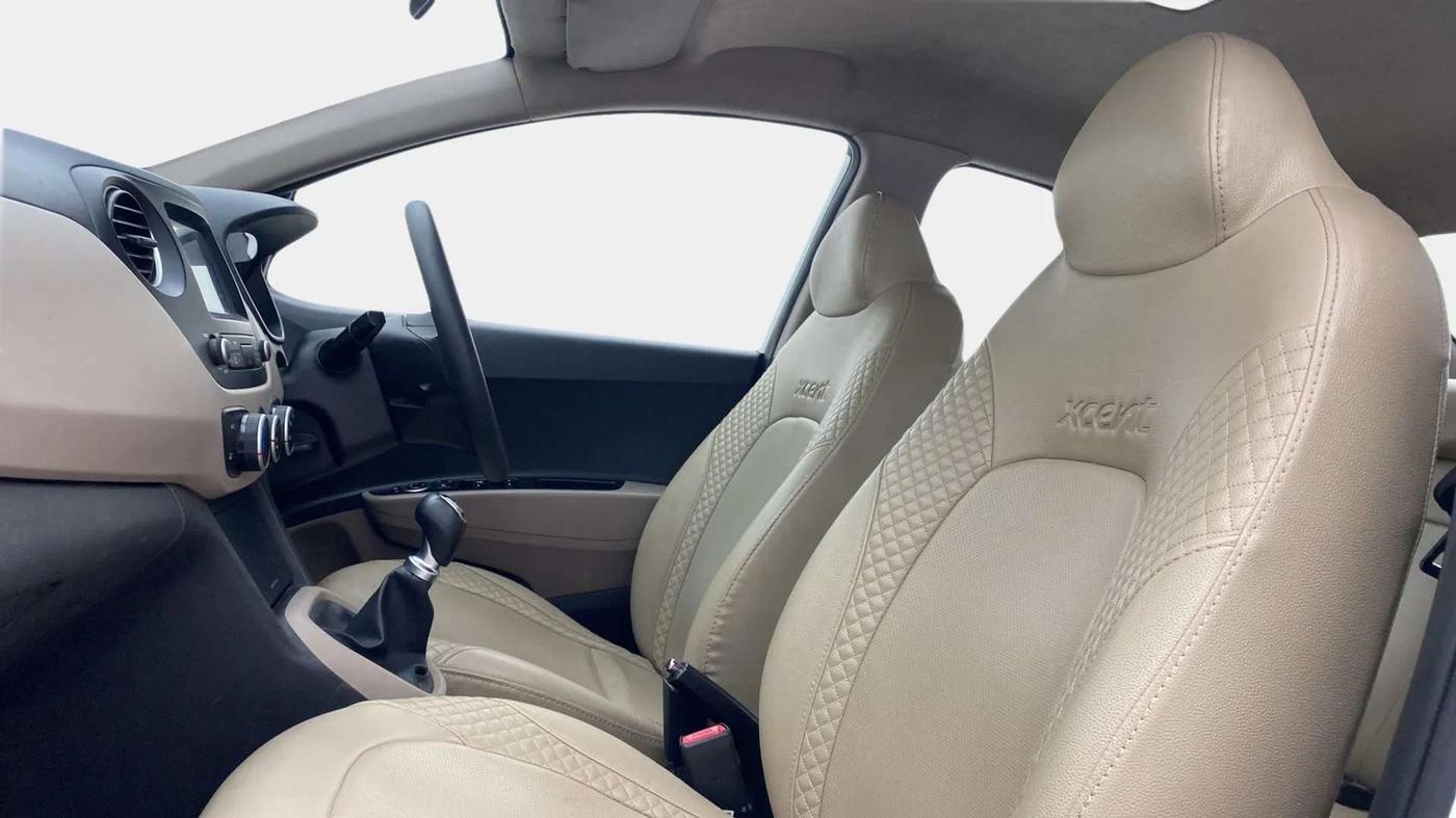2019 Hyundai Xcent SX 1.2, Petrol, Manual, 60,731 km, Right Side Front Door Cabin