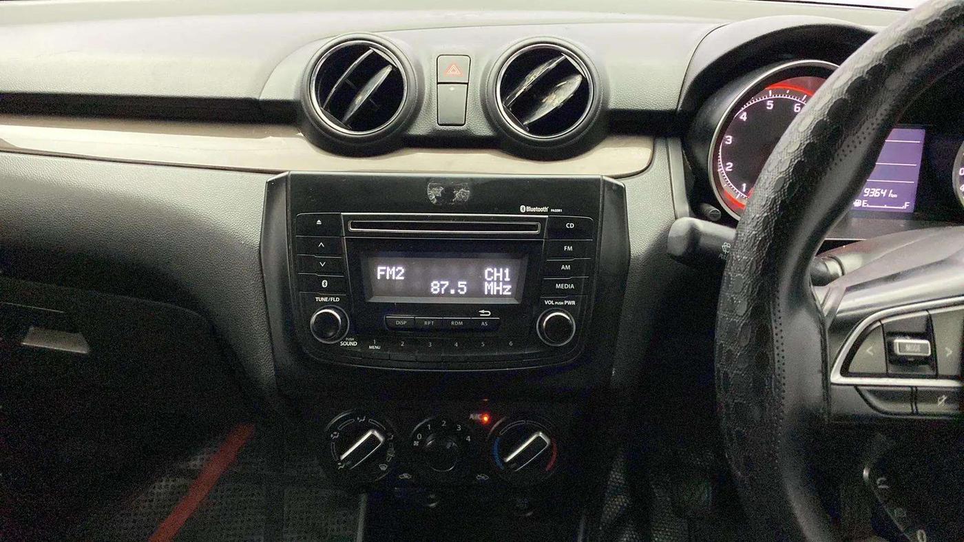 2019 Maruti Swift VXI, Petrol, Manual, 93,754 km, Air Conditioner