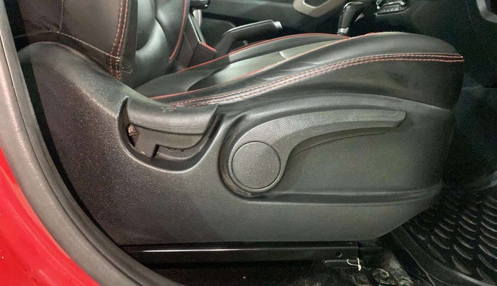 2017 Hyundai Creta SX PLUS AT 1.6 PETROL, Petrol, Automatic, 35,279 km, Driver Side Adjustment Panel