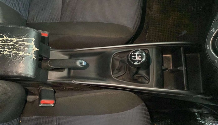 2021 Maruti Baleno DELTA PETROL 1.2, Petrol, Manual, 48,975 km, Gear Lever