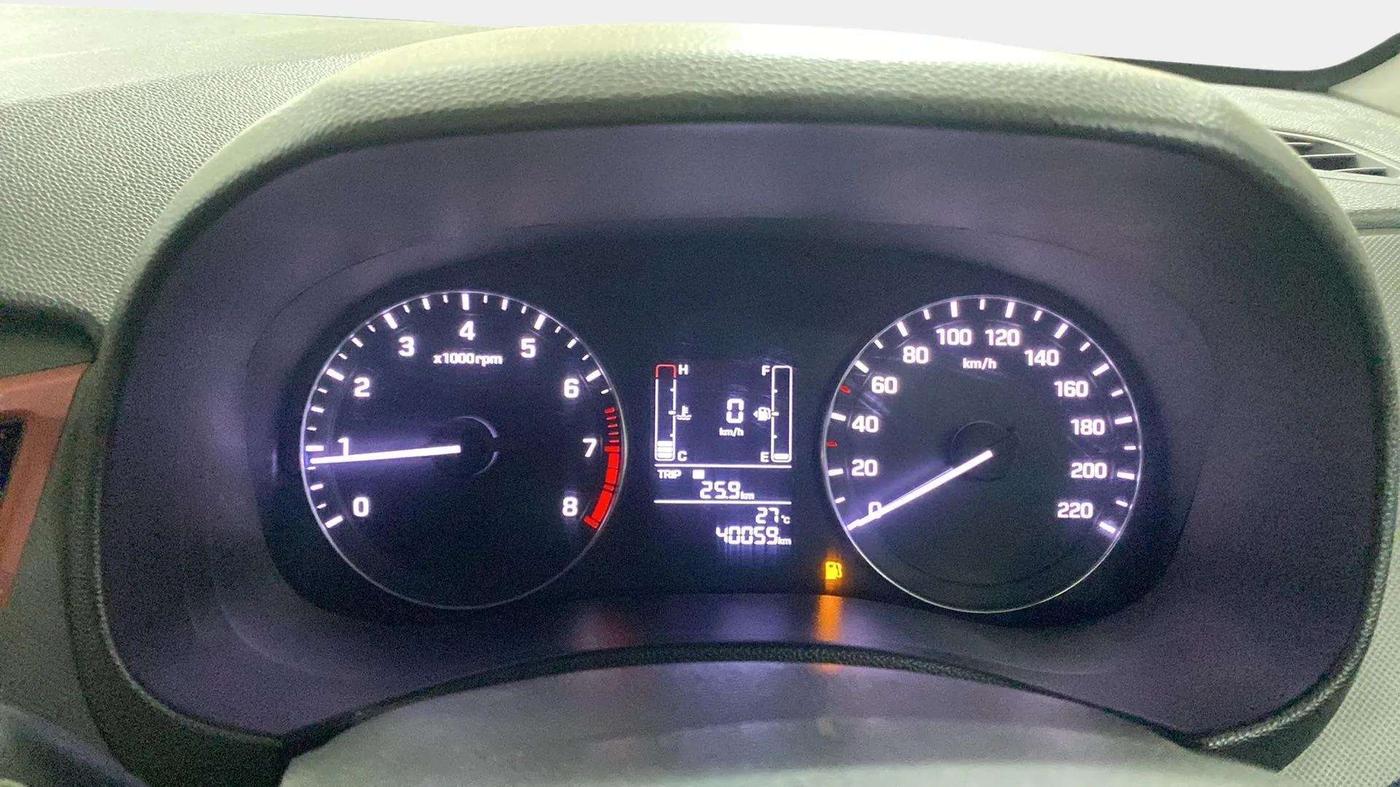 2016 Hyundai Creta SX PLUS  ANNIVERSARY EDITION 1.6 PETROL, Petrol, Manual, 40,138 km, Odometer Image