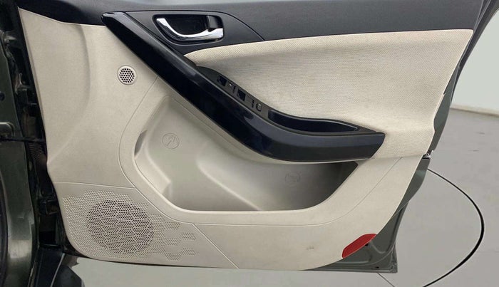 2020 Tata NEXON XZ PLUS PETROL SUNROOF, Petrol, Manual, 25,416 km, Driver Side Door Panels Control