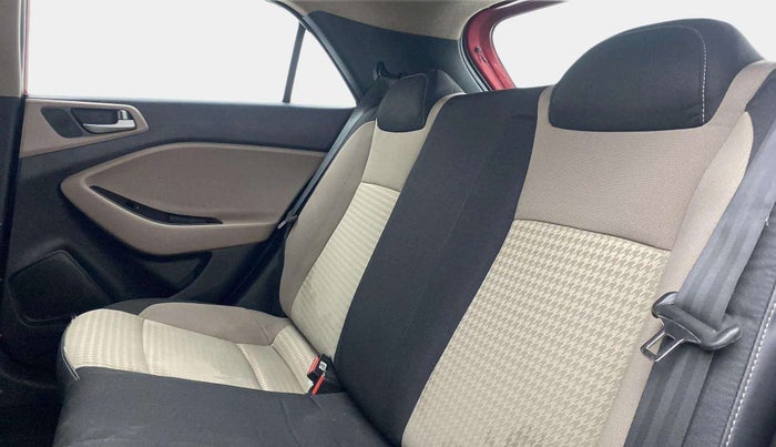 2019 Hyundai Elite i20 SPORTZ PLUS 1.2, Petrol, Manual, 86,940 km, Right Side Rear Door Cabin