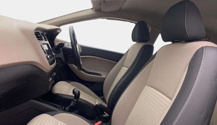 2019 Hyundai Elite i20 SPORTZ PLUS 1.2, Petrol, Manual, 86,940 km, Right Side Front Door Cabin