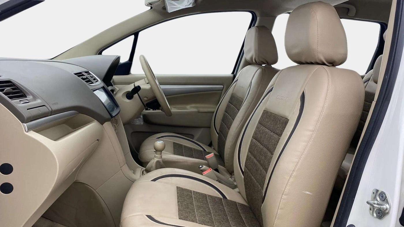 2017 Maruti Ertiga VDI SHVS, Diesel, Manual, 42,202 km, Right Side Front Door Cabin