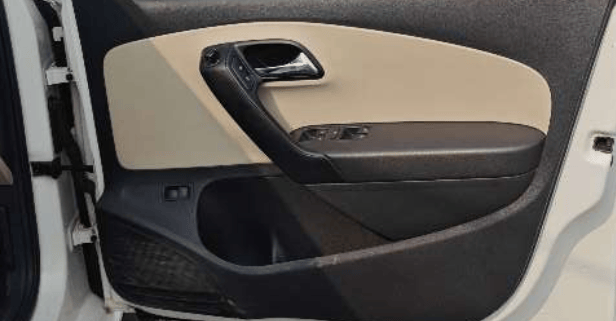 2021 Skoda Rapid STYLE TSI, Petrol, Manual, 77,969 km, Driver Side Door Panels Control